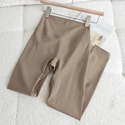 Hochtaillierte Pilates-Yogahose, po-hebend, bauchformend, elastisch - 12