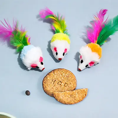 Squeaky Plush Mouse Cat Toy with Colorful Feathers - 4