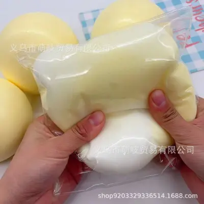 Riesige Käseball-Mochi-Quetschfigur 10 cm, wasserähnliche Textur, langsame Rückstellung