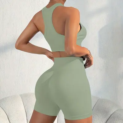 Cross-back seamless yoga bra and shorts set for women - 9