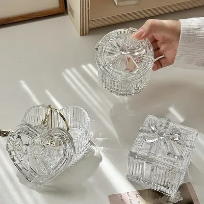 Heart-shaped glass jewelry box with butterfly bow, European embossed design