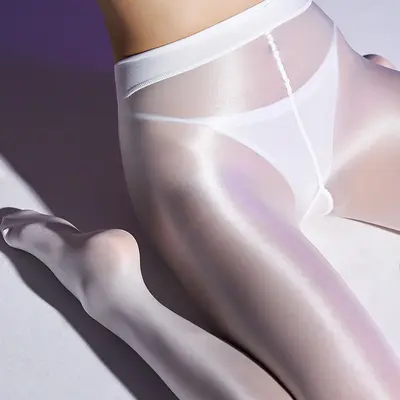 80D Aerial Yoga Socks, Reflective, Open-Crotch - 3