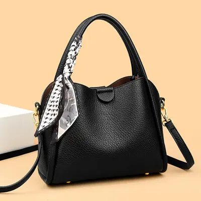 Niche Design Large Capacity Bucket Shoulder Bag with Crossbody Strap - 3