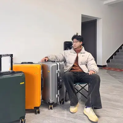 High-end luggage, rechargeable, anti-drop, durable password box, large capacity universal wheeled trolley bag, men and women's suitcase