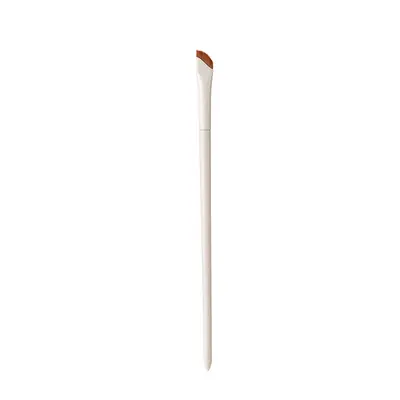 Porcelain White Crescent Eyeliner Brush with Angled Thin Tip - 7