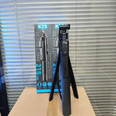 Bluetooth-Selfie-Stab K29, 2,15 m, mit Bodenstativ und Handstabilisator