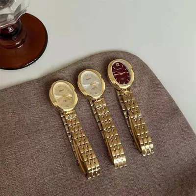 Women's quartz watch, pigeon egg shape, gold-tone - 3