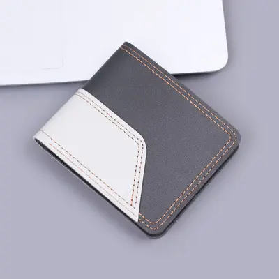Kurze Herrenbrieftasche aus Leder mit Kartenfächern - 1