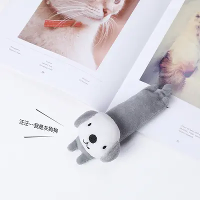 Wholesale of Amazon's most popular short plush assorted cartoon cat toys and cat food ingredients containing catnip.