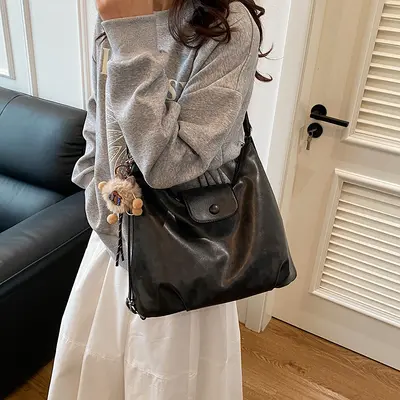 Retro Soft Leather Large Single-Shoulder Bag with Multiple Carry Options - 4