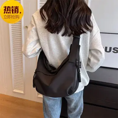 Waterproof Oxford Fabric Large Capacity Dumpling Bag Crossbody Bag Women Niche New Versatile Casual Trendy Shoulder Bag
