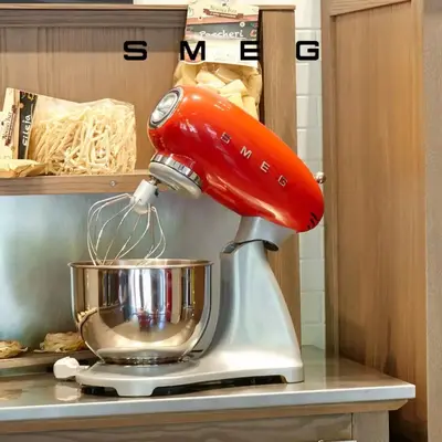 SMEG şef makinesi çok fonksiyonlu pişirme makinesi krem karıştırıcı yumurta yoğurma hamur karıştırıcı SMF02