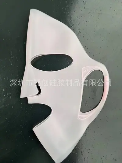 3D Silicone Hydrating Face Mask, Stays in Place During Movement - 7