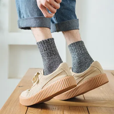 Erkek orta boy yün çorap, dikişli model, kışlık polar astarlı kalın havlu çorap