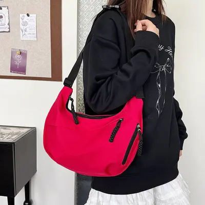 Women's Lightweight Dumpling Crossbody Bag, Large Capacity - 3