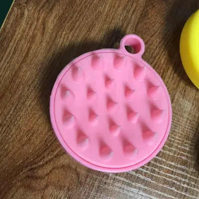 Silicone shampoo brush, scalp massage bath comb, TPE soft-bristled shampoo brush, for professional and home use, in stock. - 10