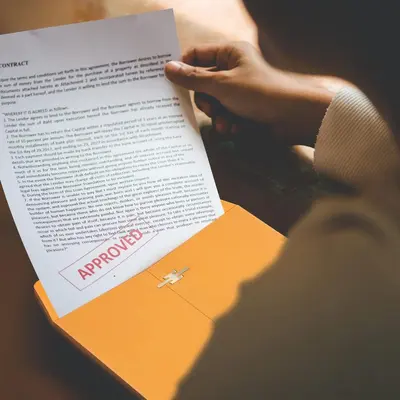 Amazon золотистая крафт-бумажная сумка-конверт с металлической пряжкой, трансграничная сумка для документов, сумка для файлов, сумка для информации для экспресс-доставки, возможна печать по индивидуальному заказу