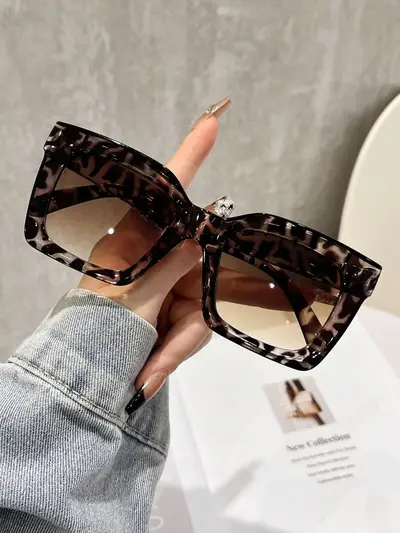Oversized Leopard Print Women's Sunglasses with UV Protection - 7