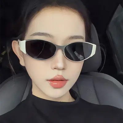 Polarized Sunglasses for Men and Women, UV Protection, Street Style - 4
