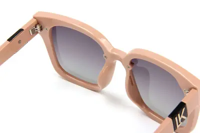 Ultra-Light Polarized Sunglasses for Women, UV Protection - 6