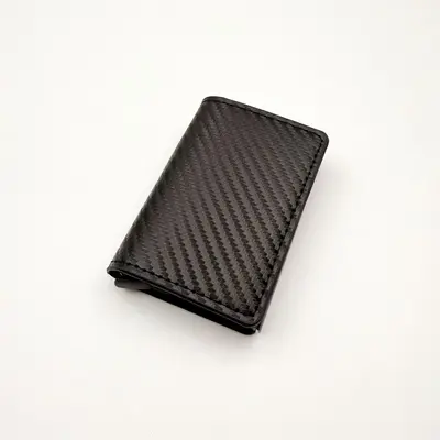 Sınır ötesi erkek kart tutucu hırsızlığa karşı ultra ince karbon fiber RFID otomatik kart çıkarma alüminyum alaşımlı banka kartı cüzdanı - 7
