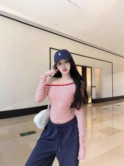 Women's Color-Block Striped Long-Sleeve Asymmetric Shoulder T-Shirt