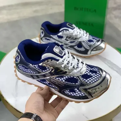 Thick-Sole Dad Sneakers in Blue