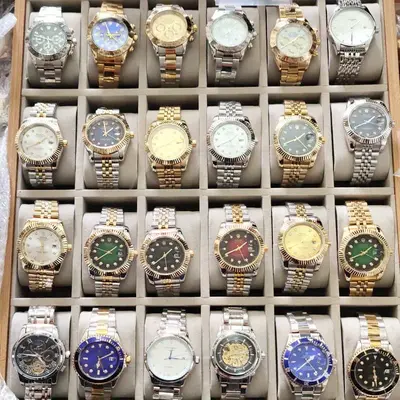 Canlı kör kutu stok erkek ve kadın su geçirmez saatler aydınlık çelik bant takvim kuvars saat moda izle rastgele toptan