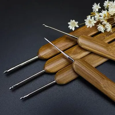Häkelnadel-Set mit Bambusgriff, karbonisiert, runde Spitze, komplettes Set