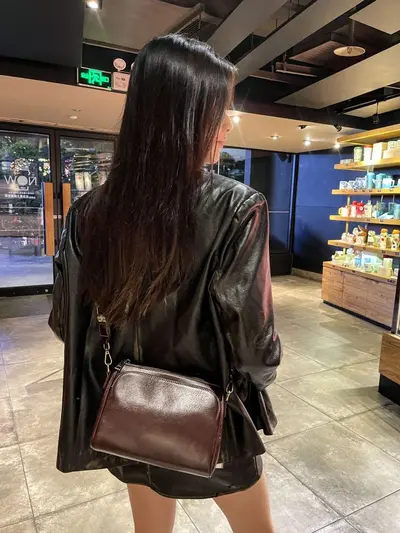 Yeni koltuk altı küçük çanta retro bitkisel tabaklanmış deri yastık çantası sınır ötesi canlı yayın ilk katman inek derisi omuz crossbody çanta 776