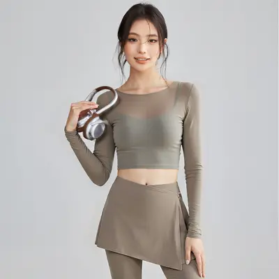 Women's Mesh Fake Two-Piece Yoga Set with Chest Pads, Long Sleeve - 6