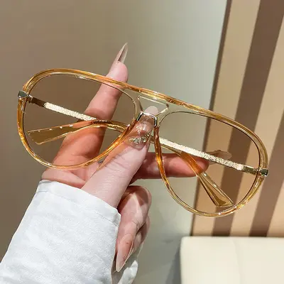 Große Modesonnenbrille mit Rahmen, trendiges Design - 4