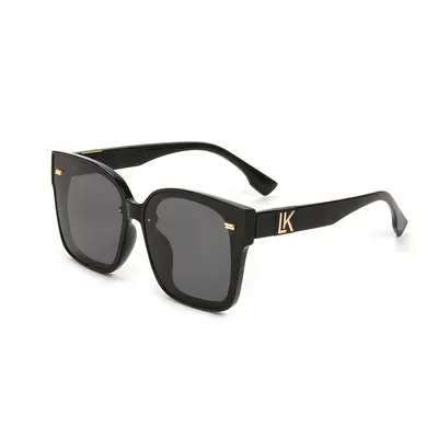 Ultra-Light Polarized Sunglasses for Women, UV Protection - 3