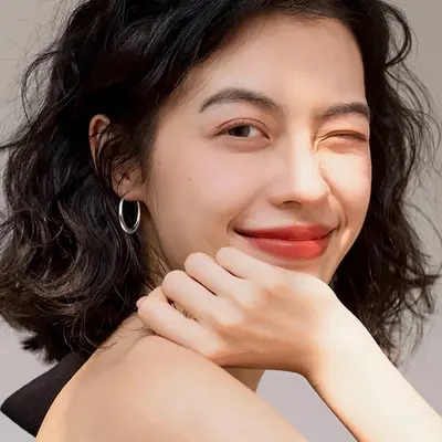 S999纯银大圆圈耳环女款小众轻奢高级感个性素圈耳扣耳饰抖音代发