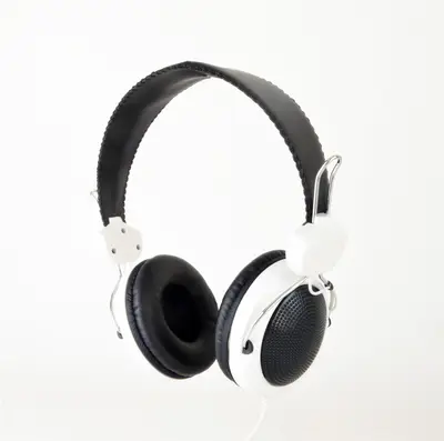 Wired over-ear foldable headphones, universal - 7