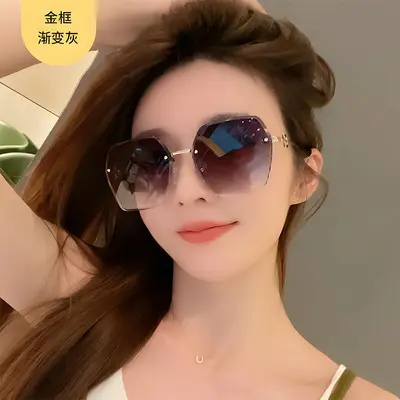 UV Protection Large Frame Sunglasses for Women - 5
