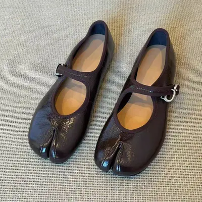 Genuine Leather Retro Mary Jane Shoes, Split-Toe Pig-Hoof Style, Women's Ballet Flats
