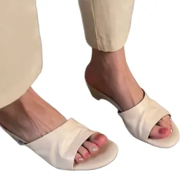 Damen-Mules mit Fischmaul-Zehenpartie, mittelhoher Blockabsatz, einbandig