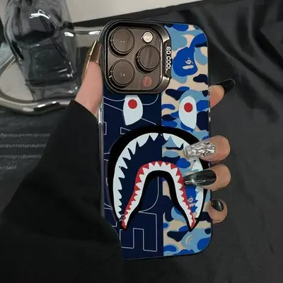 Harte Hülle mit Tarn-Haifisch-Muster für iPhone 16 Pro Max, 14, 13, 12, 11, XR