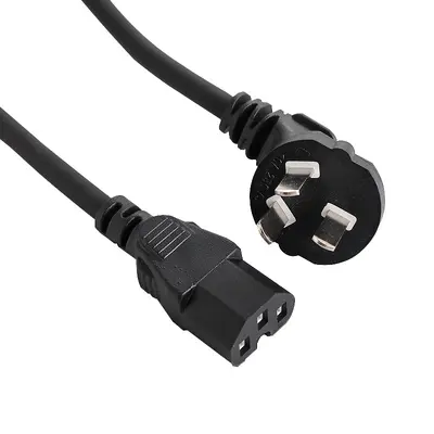 Multifunktionales Stromkabel für Computer und Induktionskochfeld
