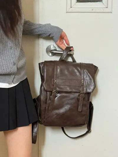 Wasteland style backpack, retro fashion, large capacity