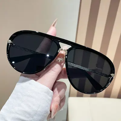 Große Modesonnenbrille mit Rahmen, trendiges Design - 3