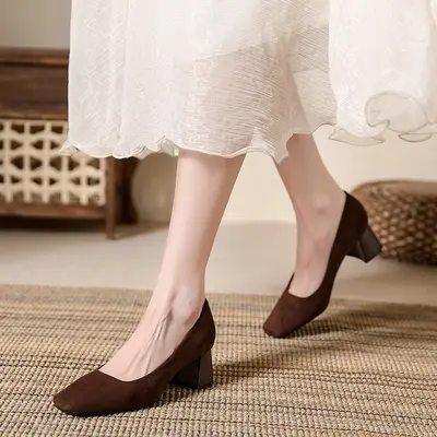 Women's Square Toe Chunky Heel Frosted Suede Retro Pumps