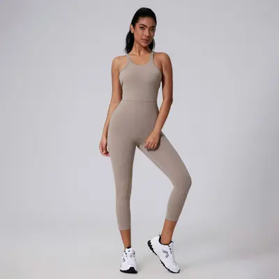 瑜伽服套装女2025年春夏新款莱卡裸感美背吊带运动内衣瑜伽连体服