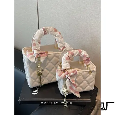 Small Women's Diana-Style Shoulder Crossbody Bag - 2