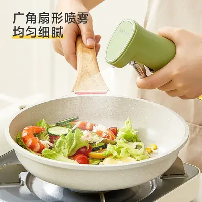 Glass oil spray bottle, hand-held, pump-type atomizer
