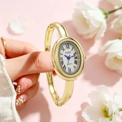 New Bathtub Bracelet Ladies Watch Women's Fashion Oval Roman Numeral Women's Wristwatch Quartz Watch Wholesale