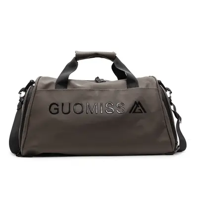 Men's sports bag with wet/dry compartment and shoe section - 8