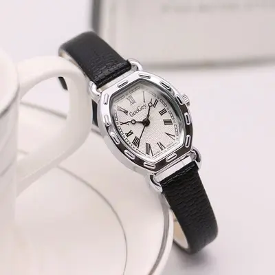 Barrel-Shaped Women's Quartz Watch Oval Leather Strap - 5