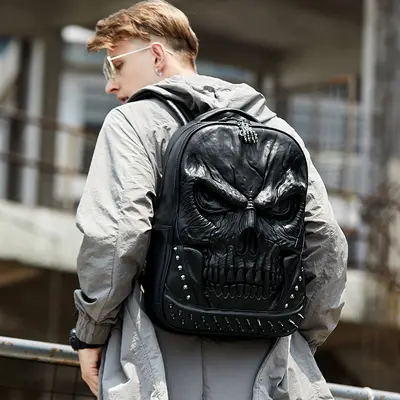 Neuer kreativer weicher Leder-Rucksack, PU-Leder-Rucksack mit Totenkopfmotiv, modischer Stereo-Rucksack für Männer und Frauen